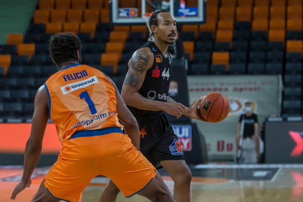 换人调整也 换人调整也