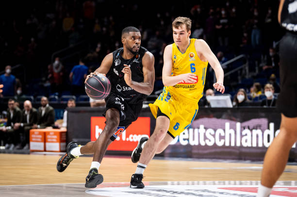 一体系中的 一体系中的