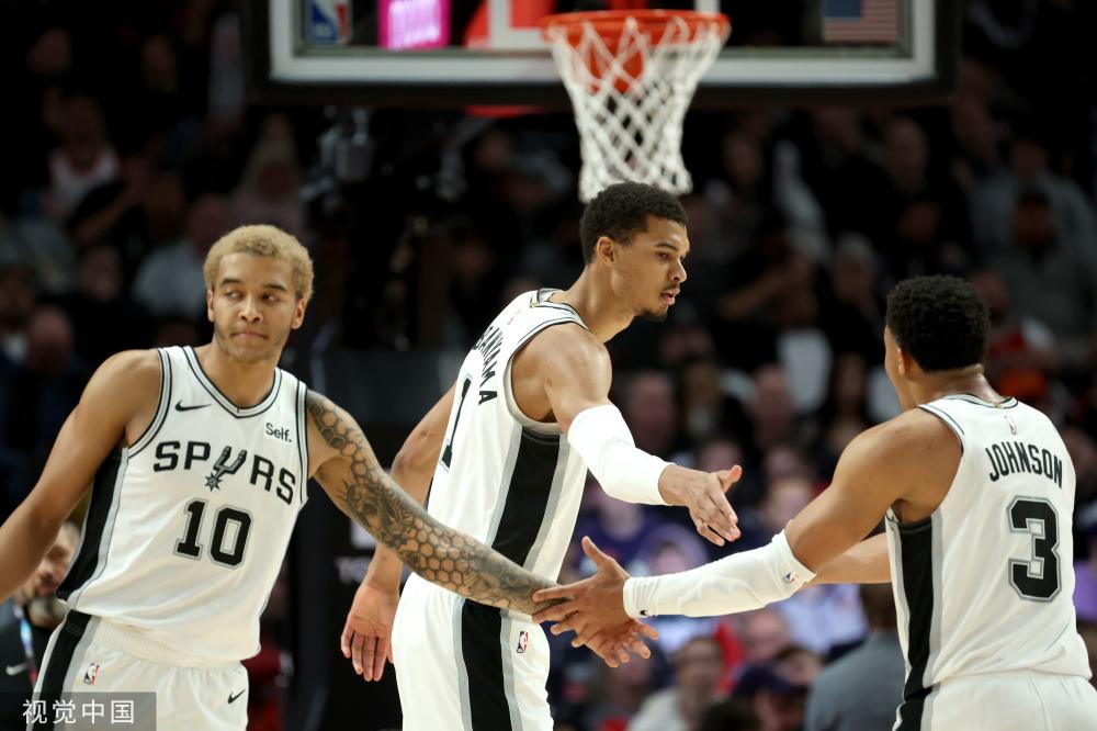 新审视他们 新审视他们